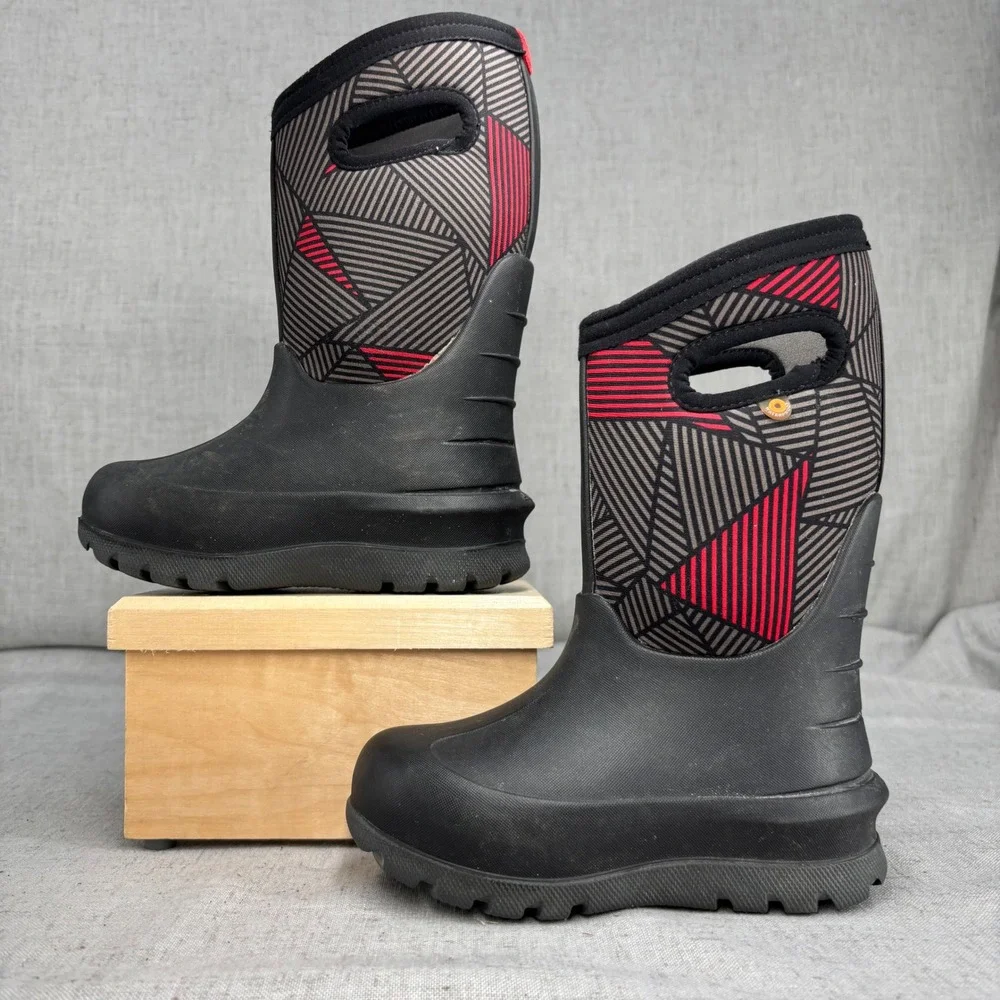 Bogs Kids Neo-Classic Geo Waterproof Winter Boots Black Red Grey Size 10